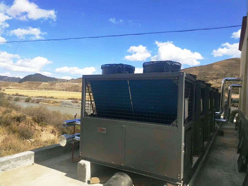 魯禹超低溫空氣源熱泵機(jī)組實拍 魯禹超低溫空氣源熱泵機(jī)組實拍